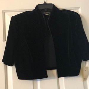 NWT Black Vintage Shrug from Cachet